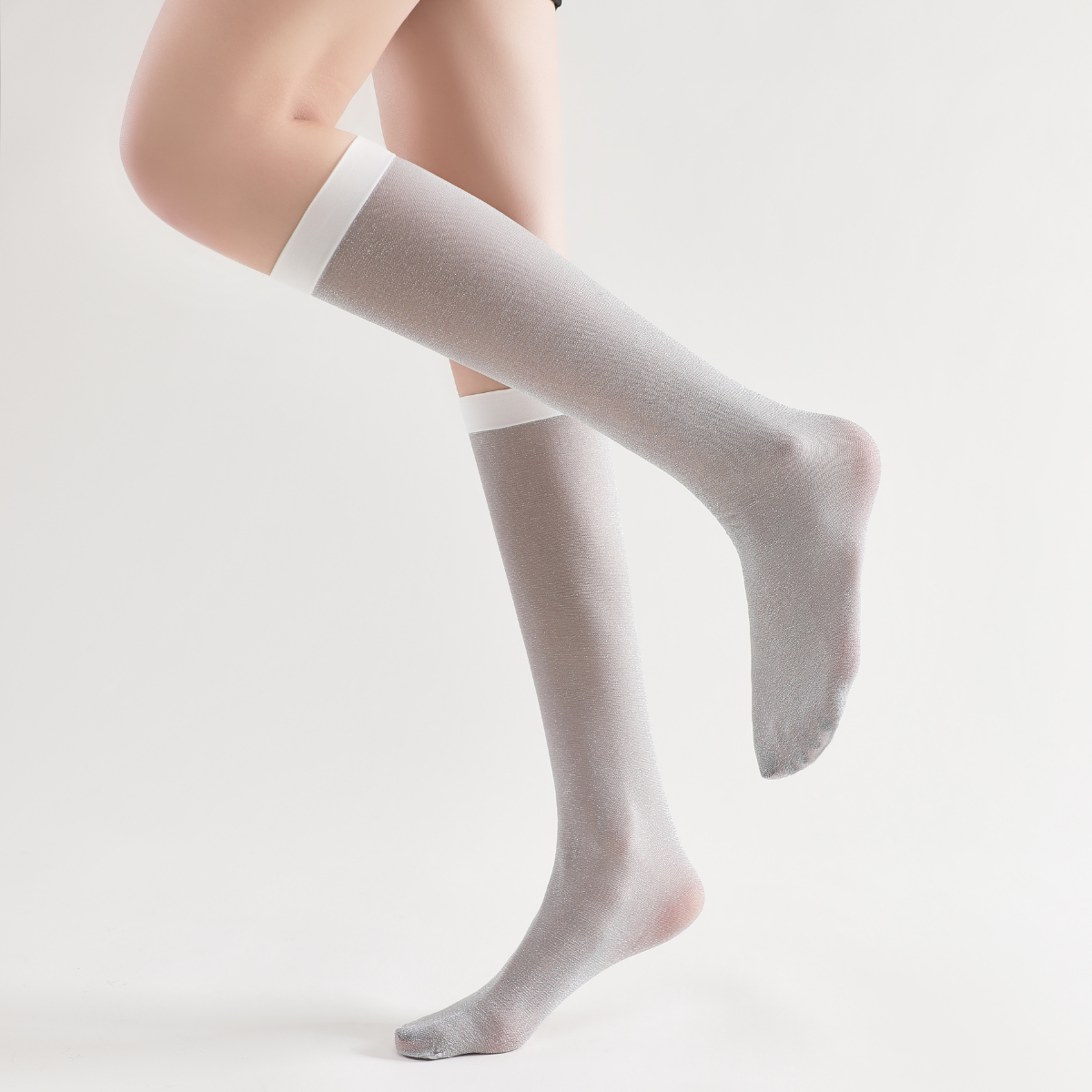 Mia Metallic Shimmer Semi-Sheer Mid-High Sock | Silver